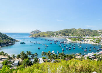 Vinh Hy Travel Guide: Explore One of Vietnam’s Most Beautiful Bays